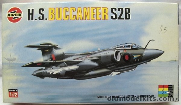 Airfix 1/72 Hawker Siddeley Buccaneer S.2B - 208th Sq RAF Lossiemouth 1988 / 12 Sq RAF Lossiemouth 1985, 03055 plastic model kit